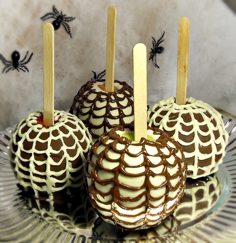 Halloween Chocolate Apples  fun web design! Fab Food 4 All